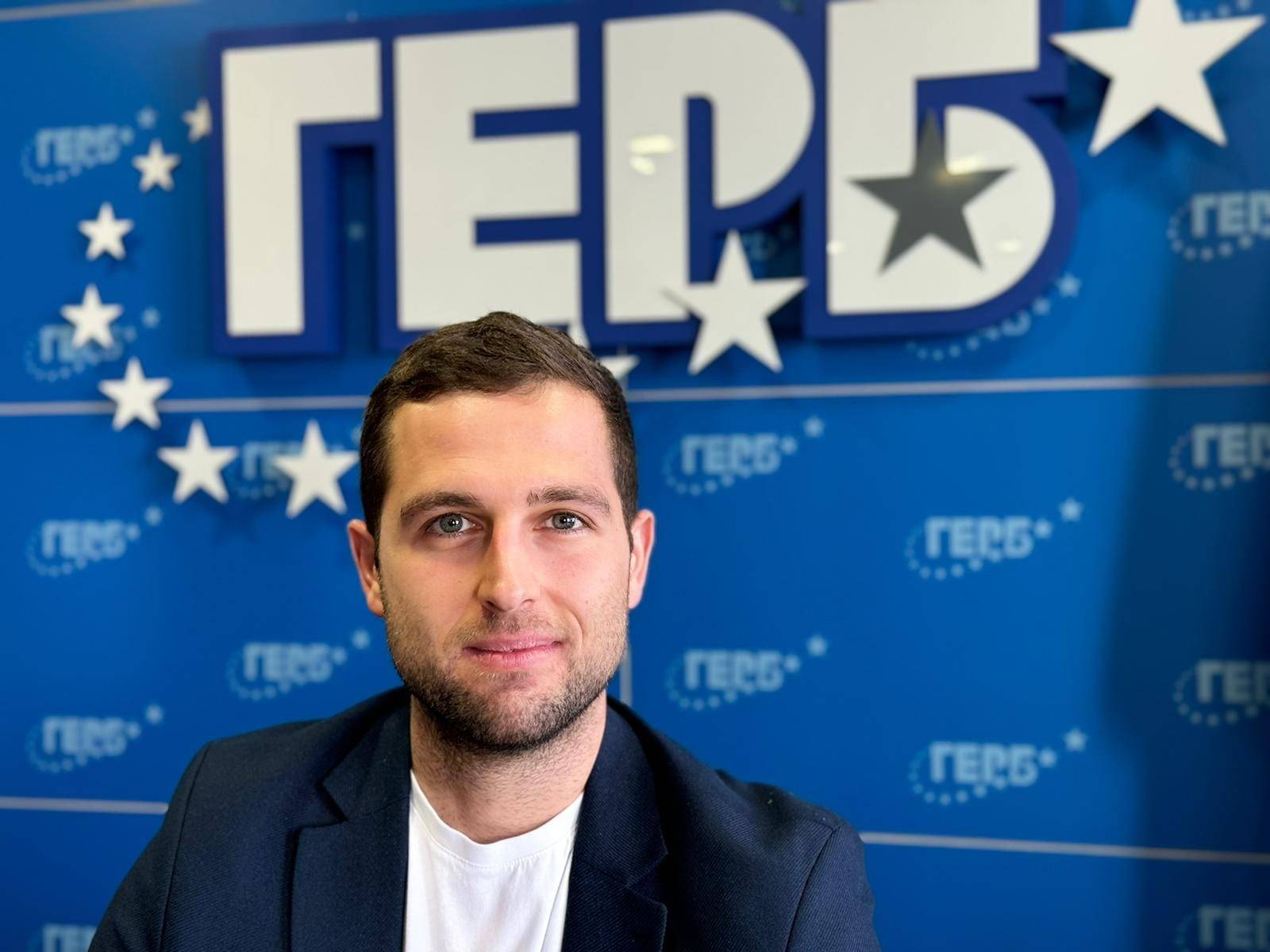  Димитър Вучев 